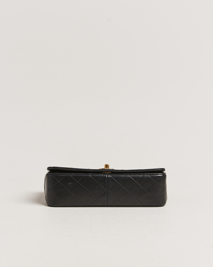 Herr | Chanel Pre-Owned Matelassé Single Full Flap Bag Black | Chanel Pre-Owned | Matelassé Single Full Flap Bag Black