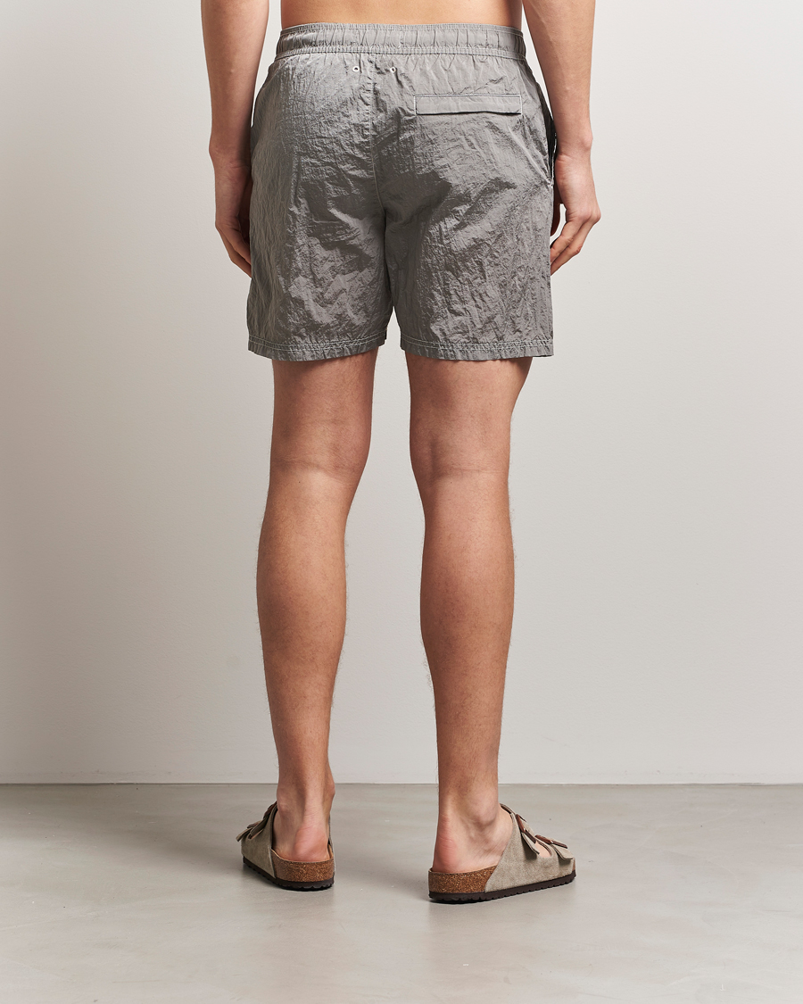 Herr | Badbyxor | Stone Island | Nylon Metal Econyl Swimshorts Pearl Grey