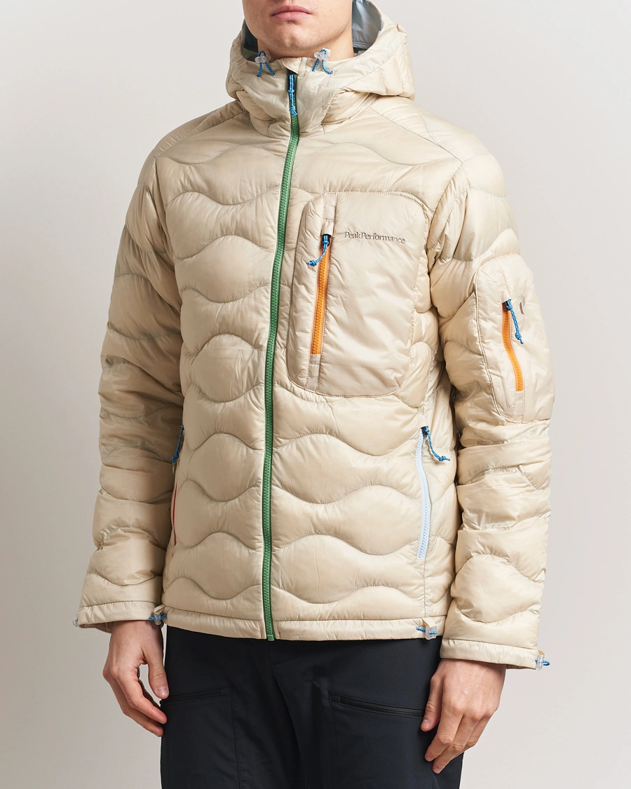 Herr | Jackor | Peak Performance | Helium Utility Down Hooded Jacket Sand Fog