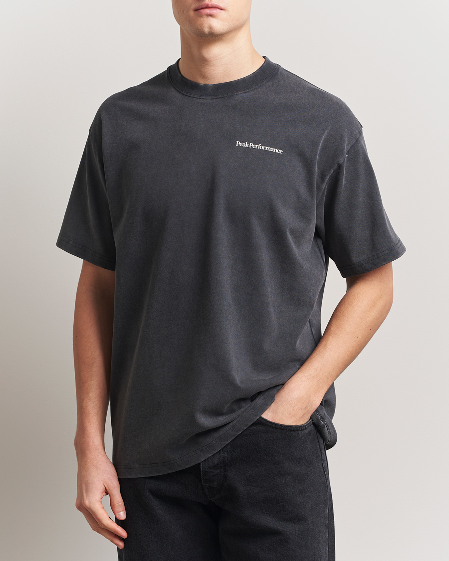 Herr | T-Shirts | Peak Performance | Graphic Crew Neck T-Shirt Black
