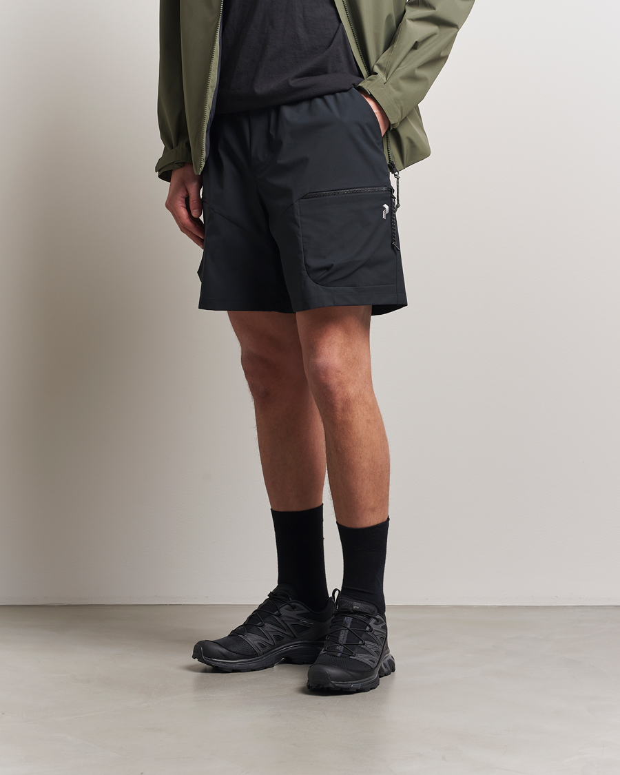 Herr | Shorts | Peak Performance | Outdoor Cargo Shorts Black