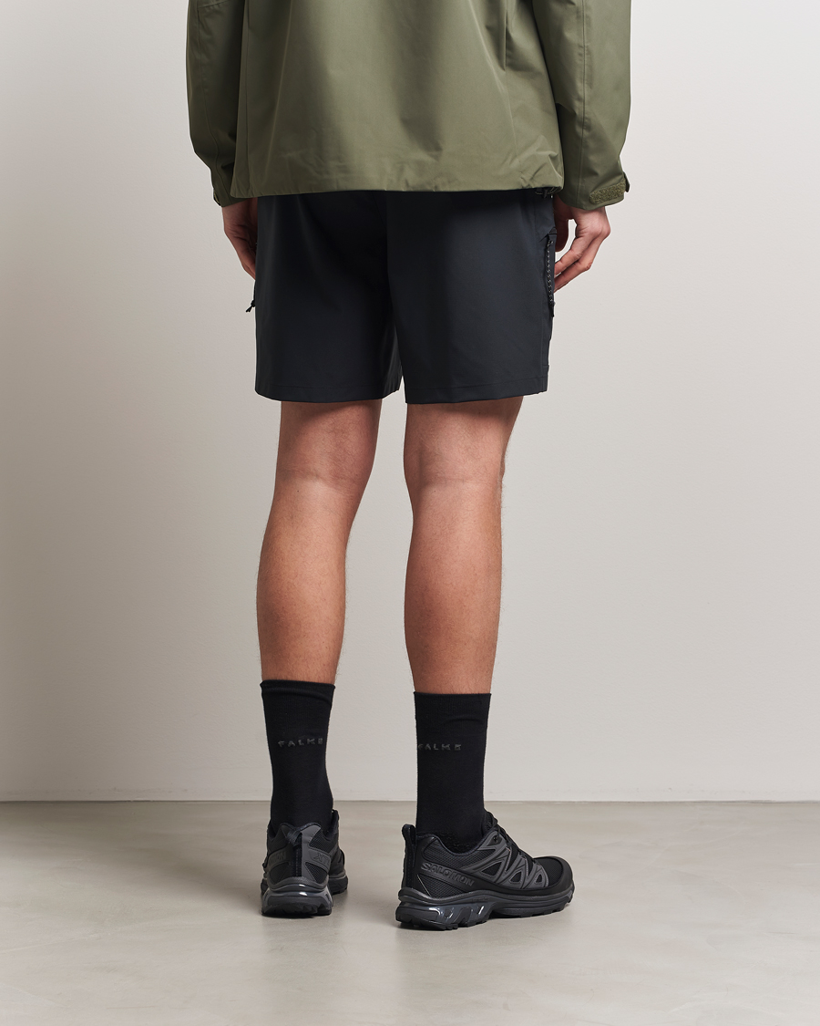 Herr | Shorts | Peak Performance | Outdoor Cargo Shorts Black