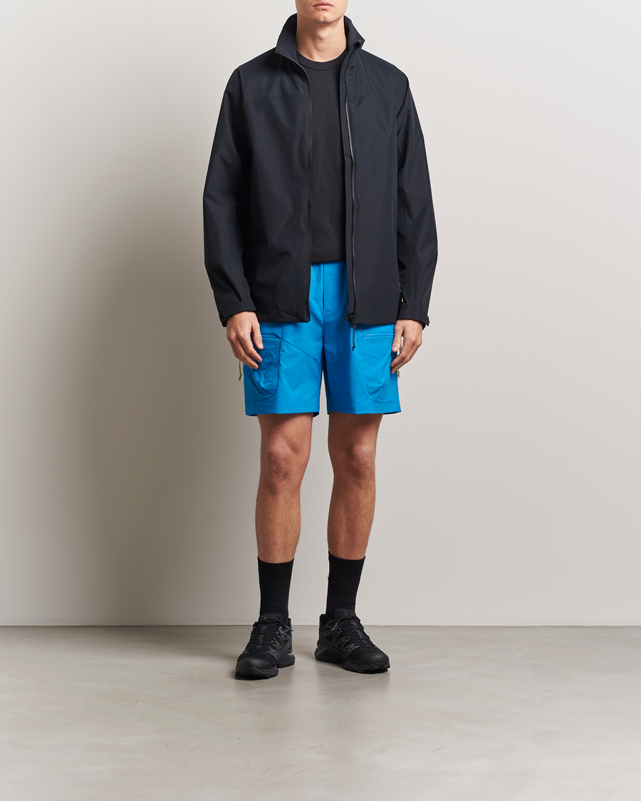 Herr | Shorts | Peak Performance | Outdoor Cargo Shorts Brilliant Blue