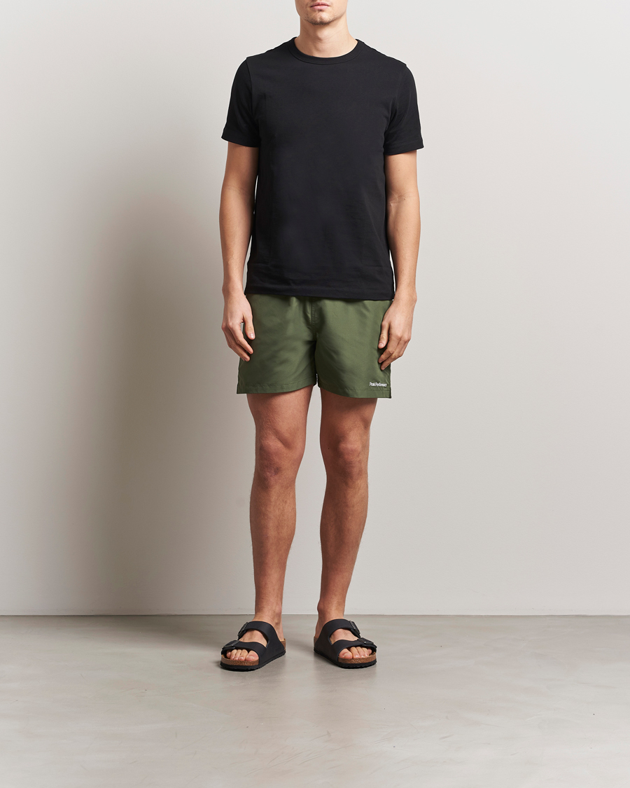 Herr | Badbyxor | Peak Performance | Swimshorts Pine Needle