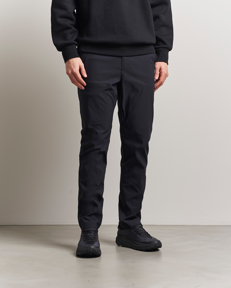 Herr | Byxor | Peak Performance | Iconiq Pants Black