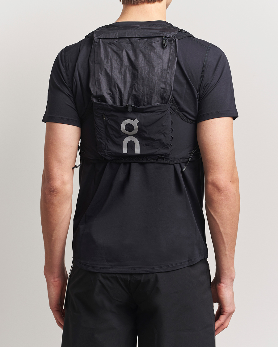 Herr | On Ultra Vest 10L Black | On | Ultra Vest 10L Black