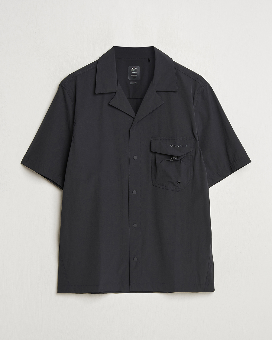 Herr | Skjortor | Oakley | Cuban Collar Short Sleeve Shirt Blackout