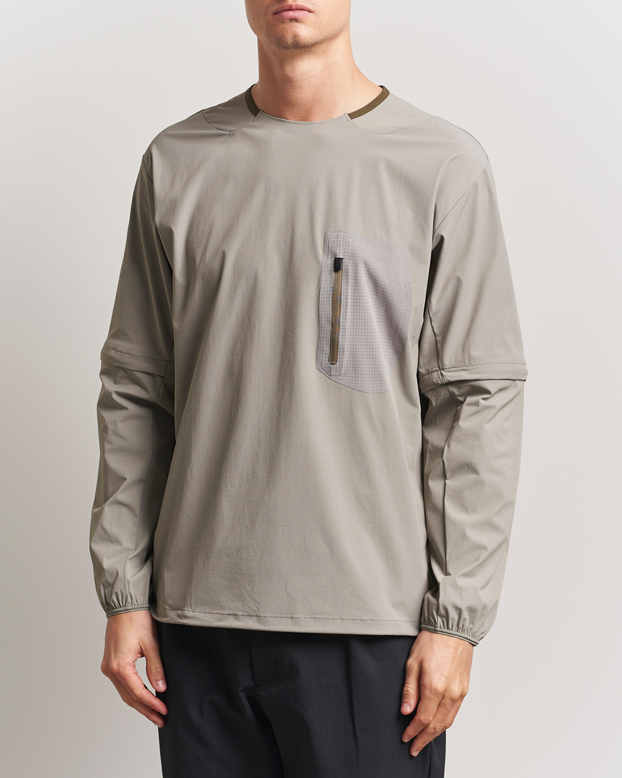 Herr | T-Shirts | Oakley | Latitude Flight Convert Shell T-shirt Boulder Green