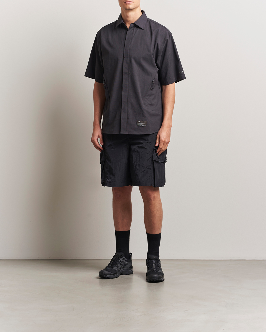 Herr | Skjortor | Oakley | Fuel Short Sleeve Shirt Phantom