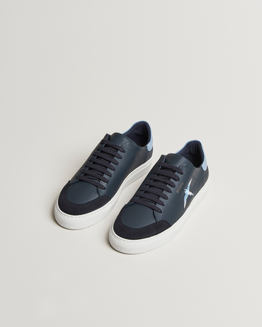 Herr | Sneakers | Axel Arigato | Clean 90 Bee Bird Sneaker Dark Blue/Light Blue