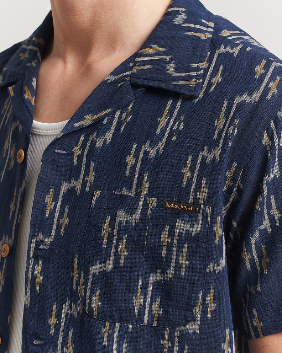 Herr | Skjortor | Nudie Jeans | Arvid Printed Short Sleeve Shirt Blueberry