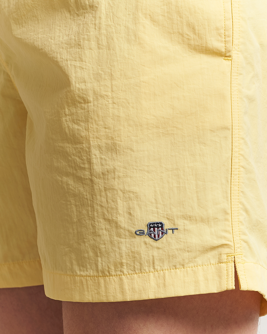 Herr | Badbyxor | GANT | Basic Swimshorts Banana Yellow