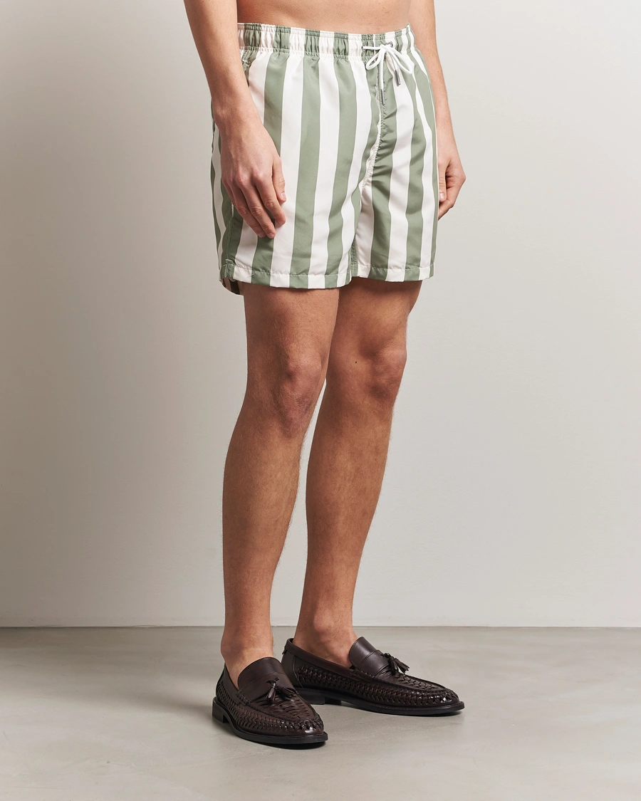 Herr | Badbyxor | GANT | Blockstriped Swimshorts Kalamata Green