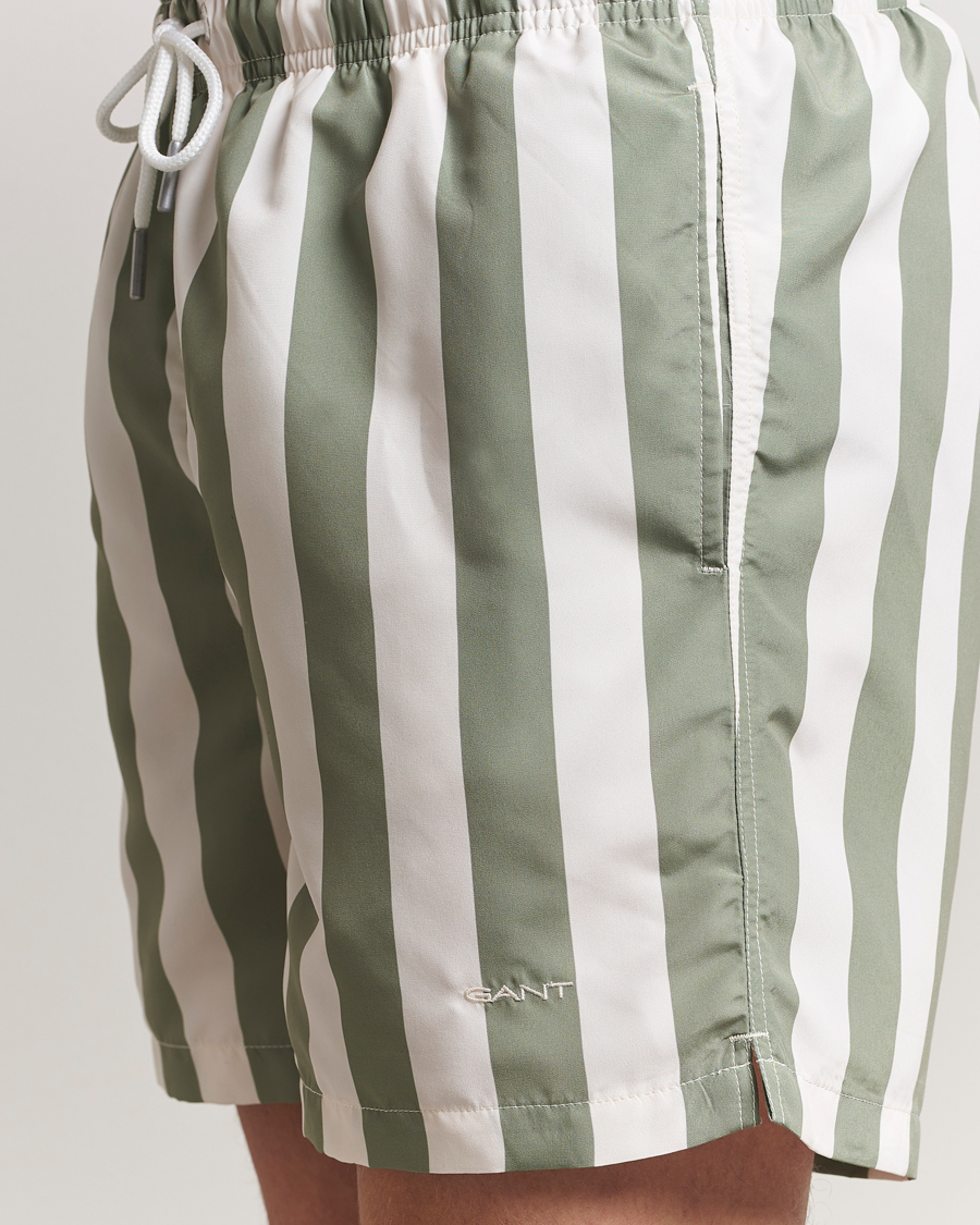 Herr | Badbyxor | GANT | Blockstriped Swimshorts Kalamata Green