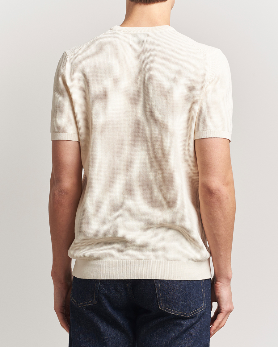 Herr | T-Shirts | GANT | Micro Textured Crew Neck T-shirt Cream