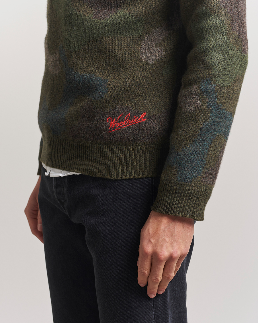 Herr | Tröjor | Woolrich | Lambswool Crewneck by Todd Snyder Green Camo