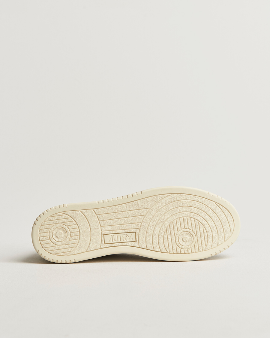 Herr | Sneakers | Autry | Medalist Low Super Soft Goat Leather Sneaker White/Green