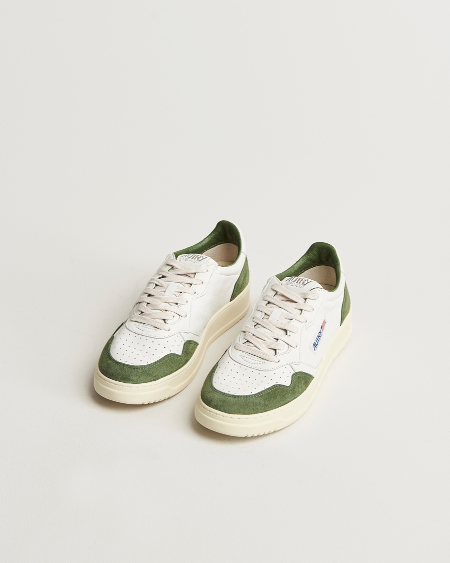 Herr | Sneakers | Autry | Medalist Low Super Soft Goat Leather Sneaker White/Green