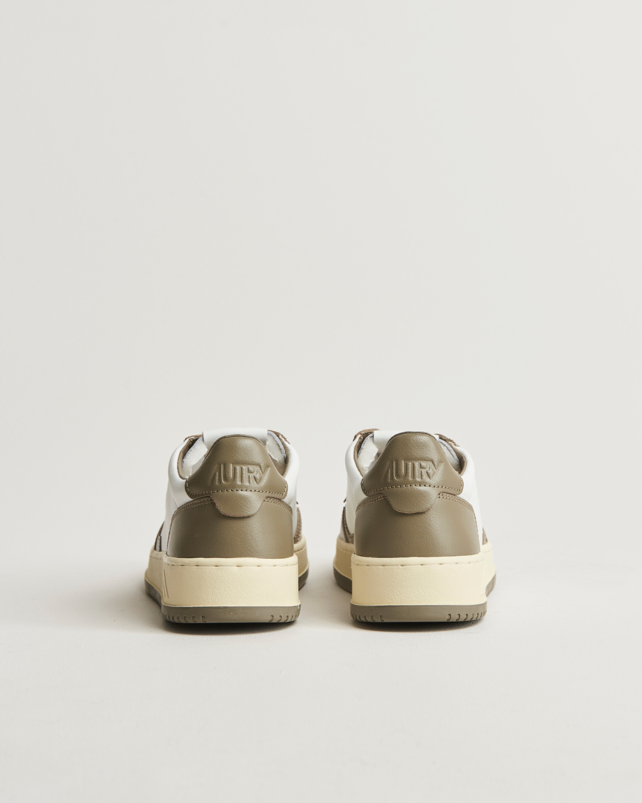 Herr | Sneakers | Autry | Medalist Low Super Soft Goat Leather Sneaker White/Covert Green