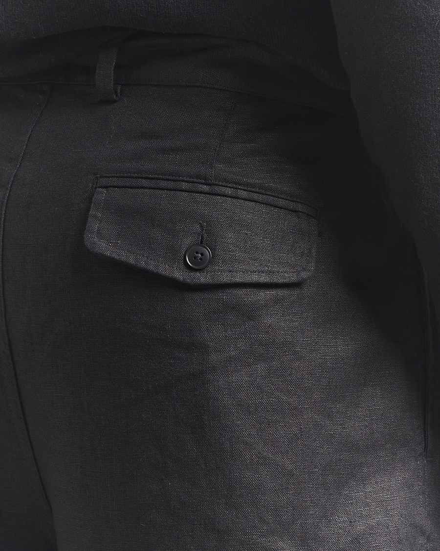 Herr | Shorts | Sunflower | Pleated Linen Shorts Black