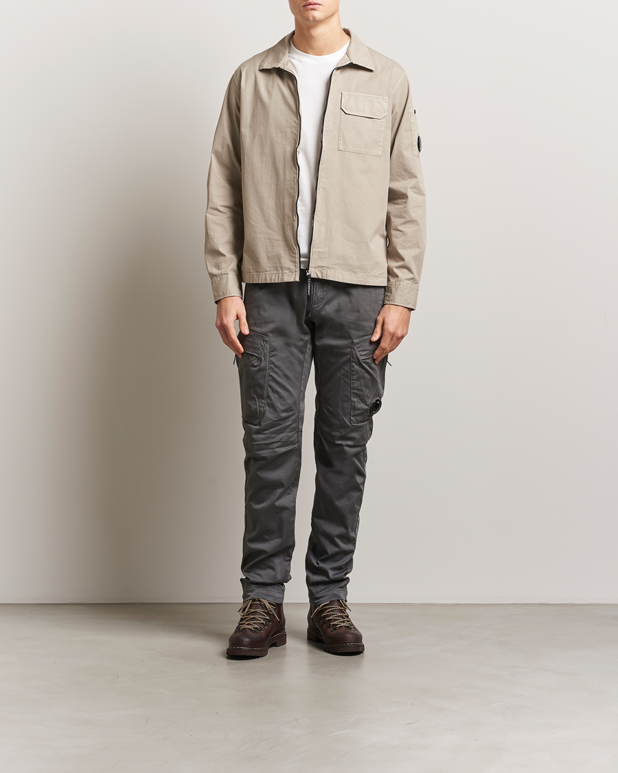 Herr | Skjortor | C.P. Company | Garment Dyed Gabardine Zip Shirt Jacket Beige