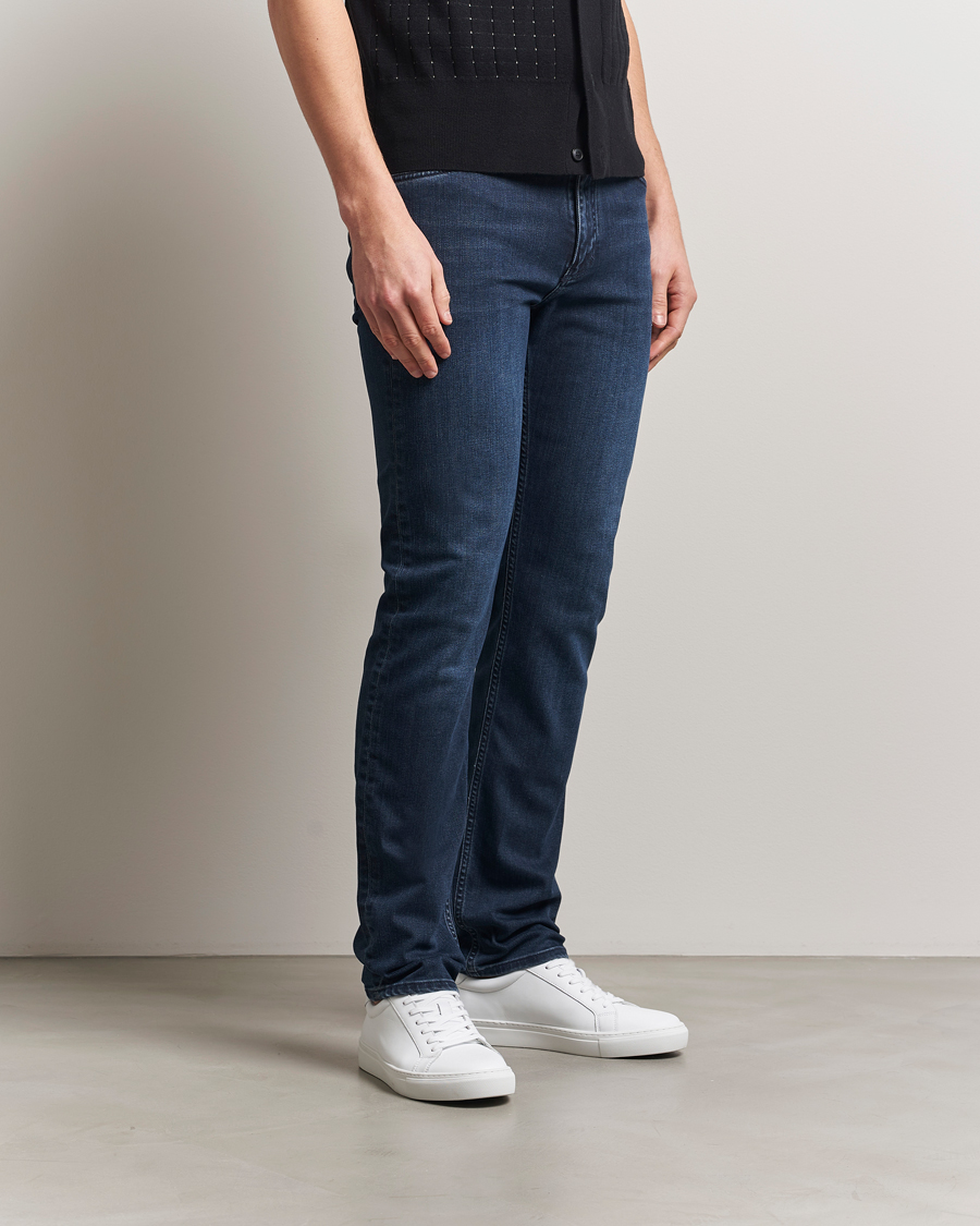 Herr | Jeans | J.Lindeberg | Jax Washed Slim Jeans Dark Blue