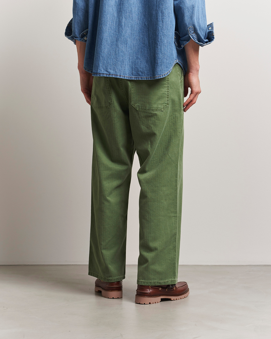 Herr | Byxor | Jeanerica | GM010 Genua Worker Chino Chevron Green