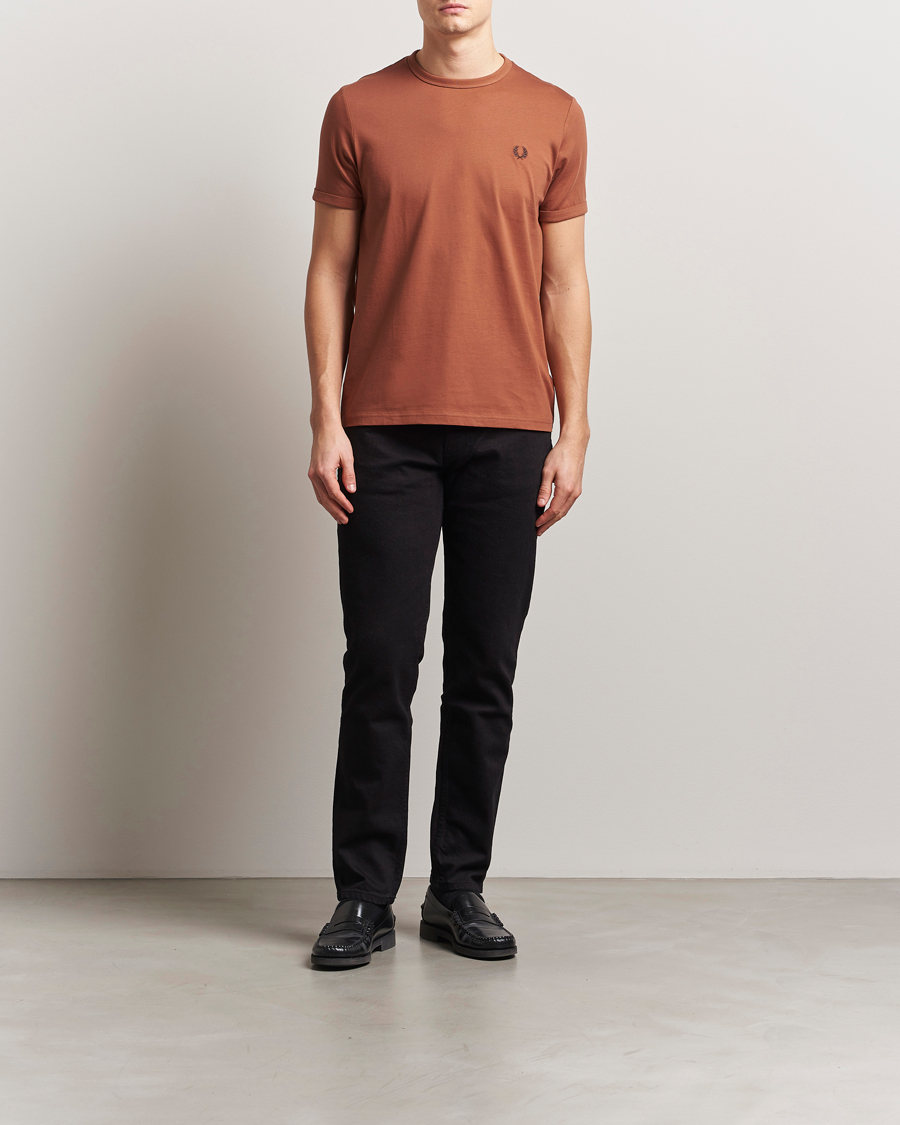Herr | T-Shirts | Fred Perry | Ringer T-Shirt Cinnamon Brown
