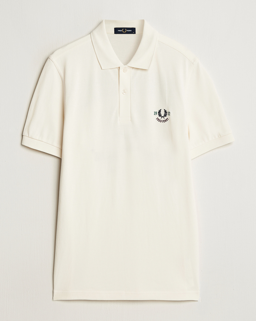Herr | Pikéer | Fred Perry | Clubhouse Embroidered Polo Ecru