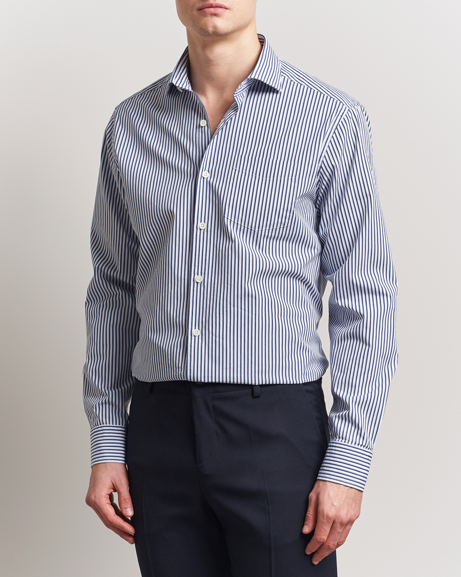 Herr | Skjortor | Oscar Jacobson | Wide Spread Washed Stripe Shirt White/Blue
