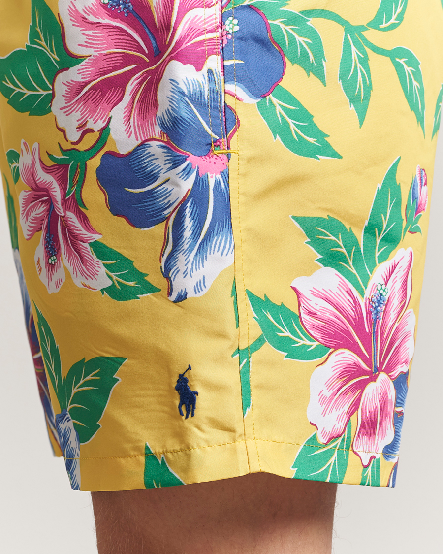 Herr | Badbyxor | Polo Ralph Lauren | Traveler Recycled Swimshorts Iconic Hibiscus Yellow