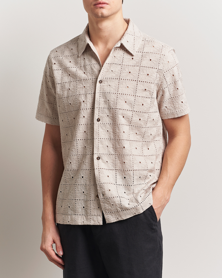Herr | Skjortor | LES DEUX | Hector Anglaise Short Sleeve Shirt Light Sand