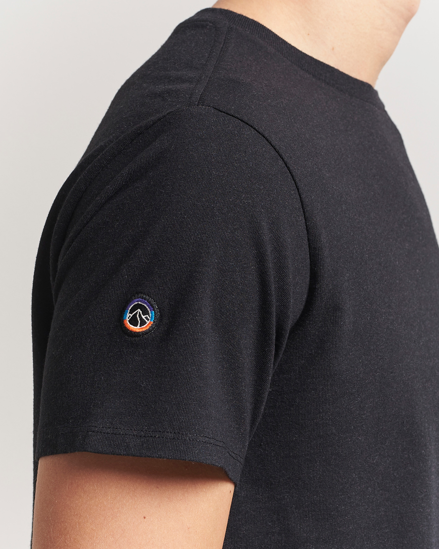 Herr | T-Shirts | Patagonia | Fitz Roy Icon Responsibili-Tee Ink Black