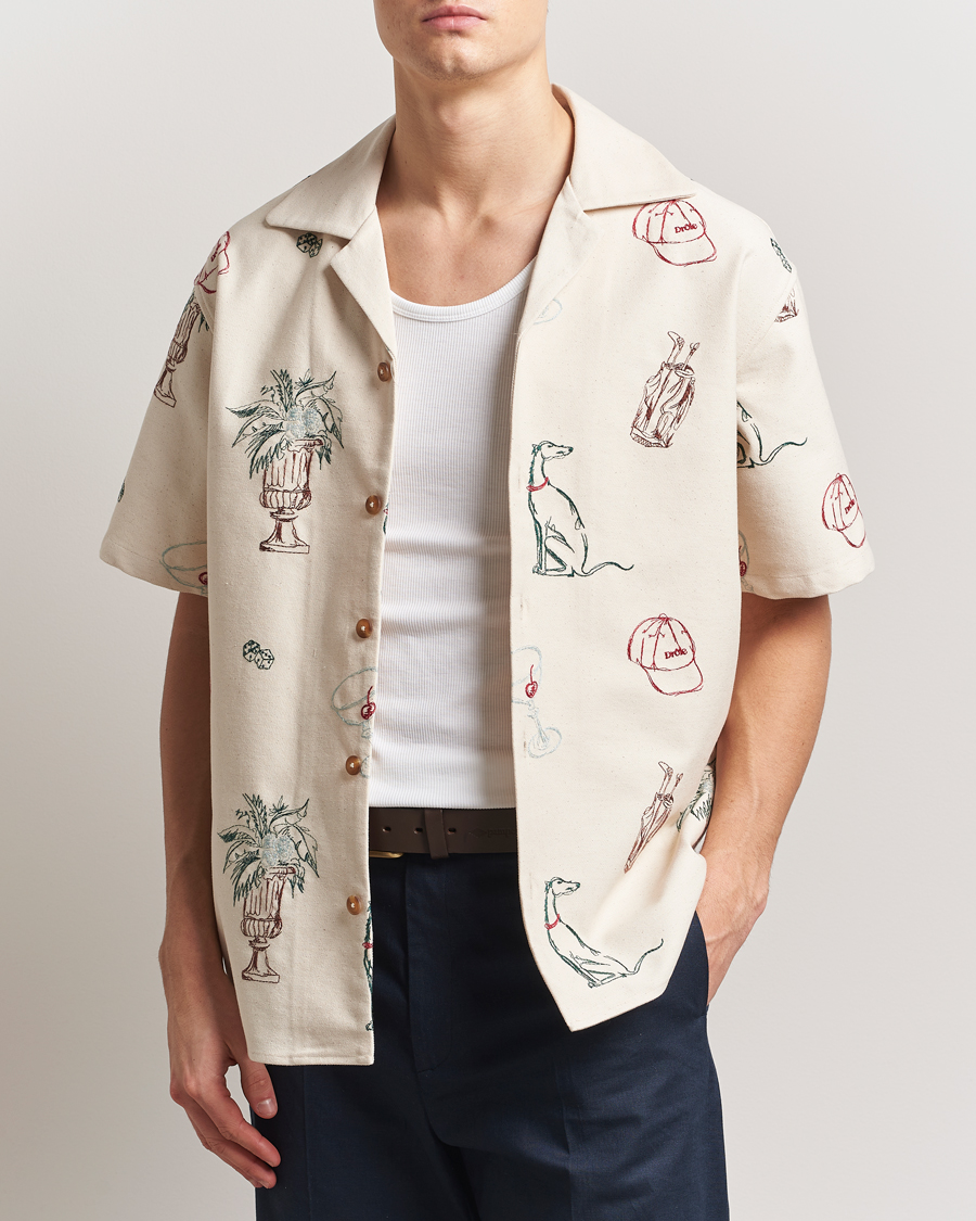 Herr | Skjortor | Drôle de Monsieur | Embroidered Country Club Shirt Ecru