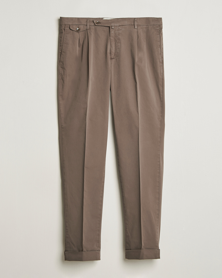 Herr | Byxor | Briglia 1949 | Easy Fit Pleated Cotton Stretch Chino Brown