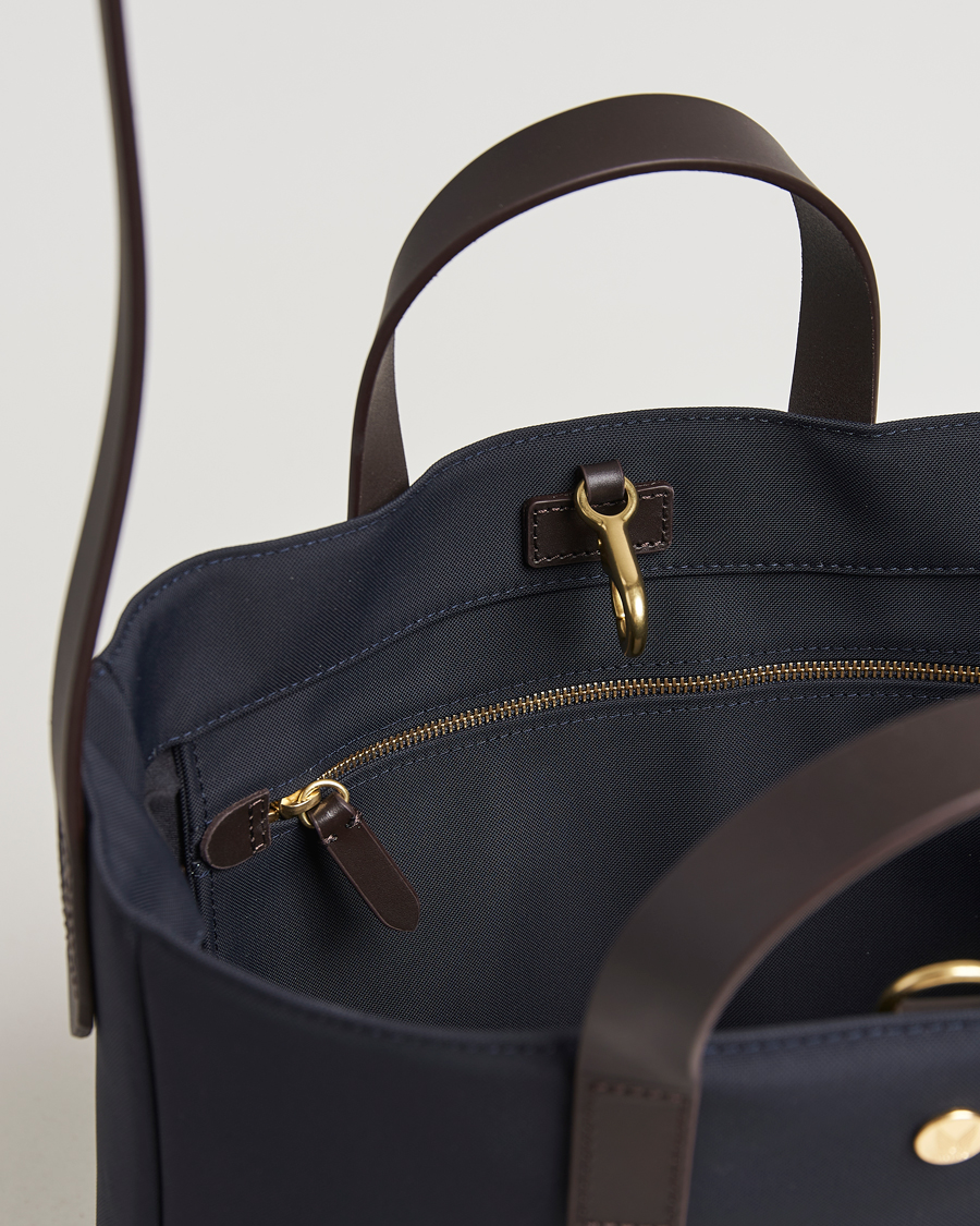 Herr | Väskor | Mismo | M/S Field Tote Navy/Dark Brown