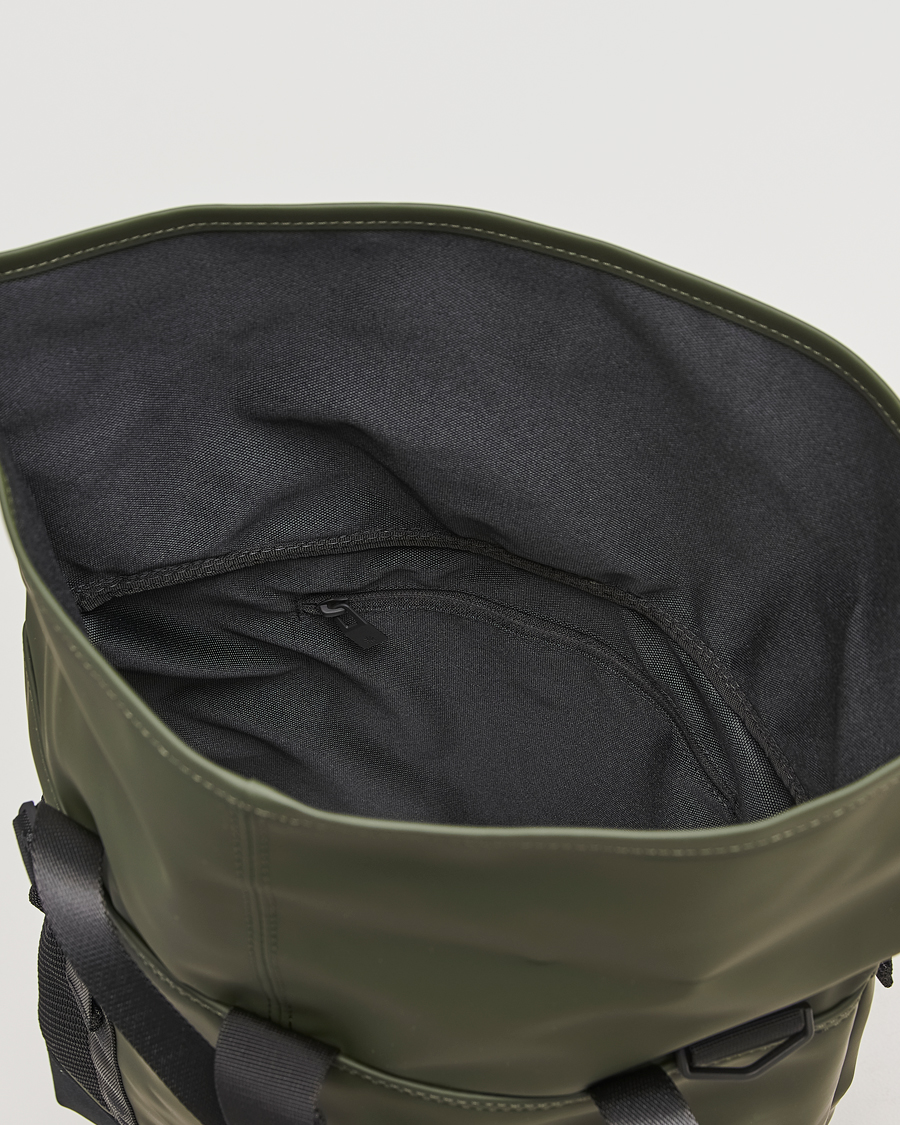 Herr | Väskor | RAINS | Trail Rolltop Tote Bag Green