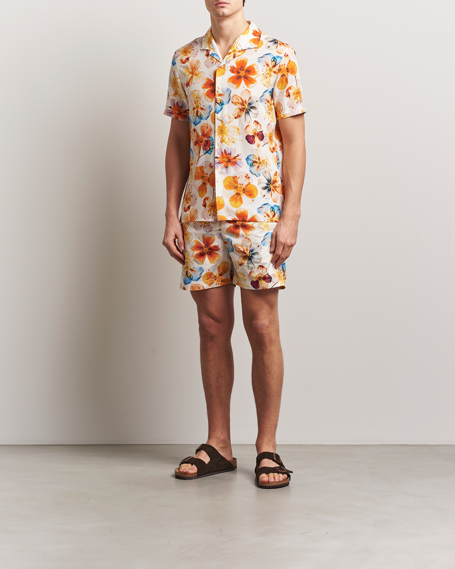 Herr | Badbyxor | Orlebar Brown | Bulldog Oshibana Printed Swimshorts White Sand