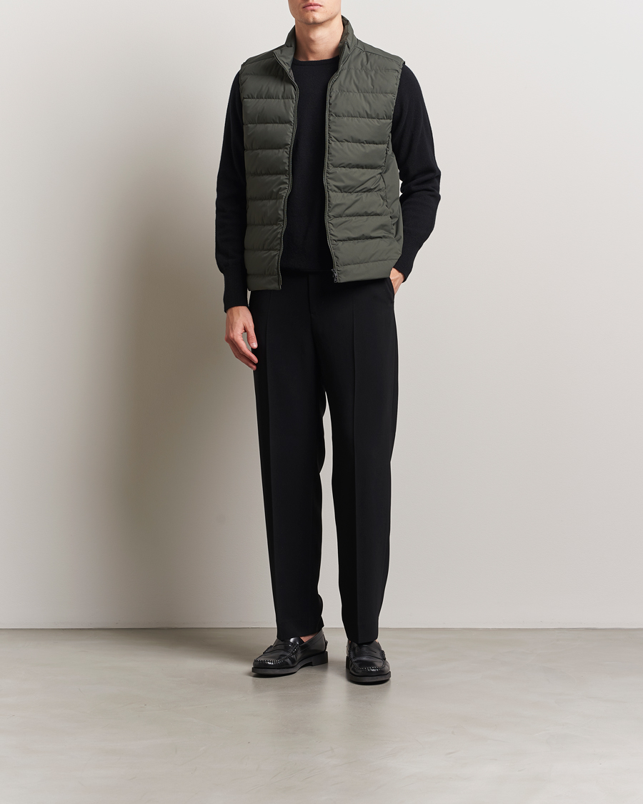 Herr | Jackor | Scandinavian Edition | Ratio II Lightweight Padded Vest Dark Olive