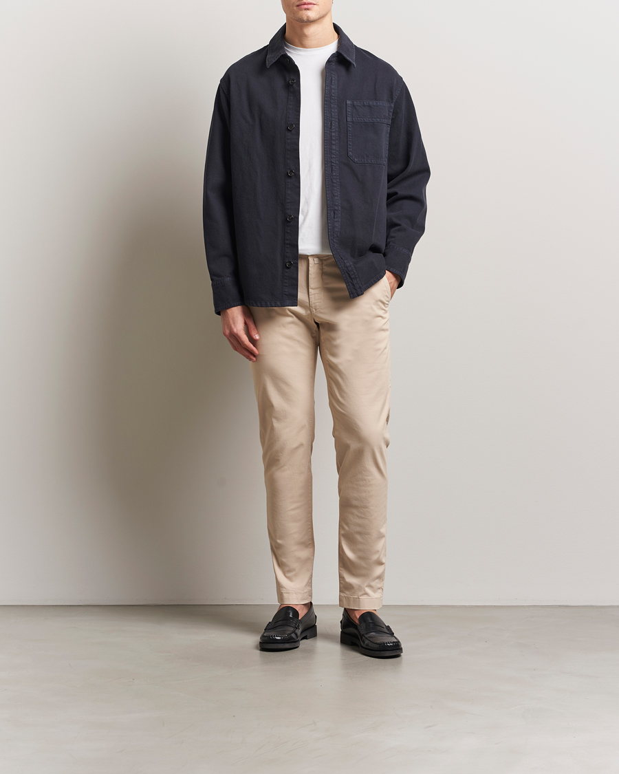 Herr | Byxor | Jacob Cohën | Bobby Cotton Gabardine Chinos Beige