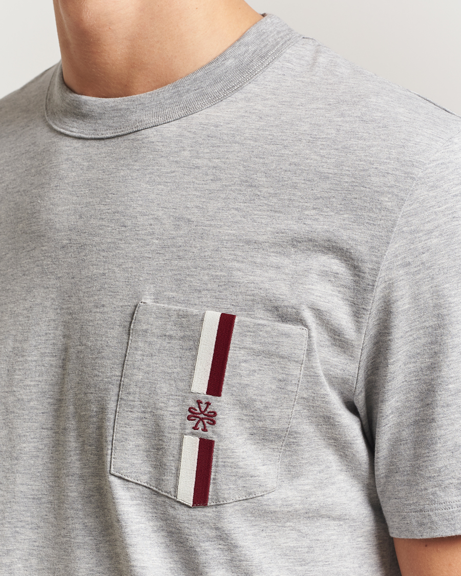 Herr | T-Shirts | Jacob Cohën | Cotton Stripe Logo Pocket T-Shirt Light Grey