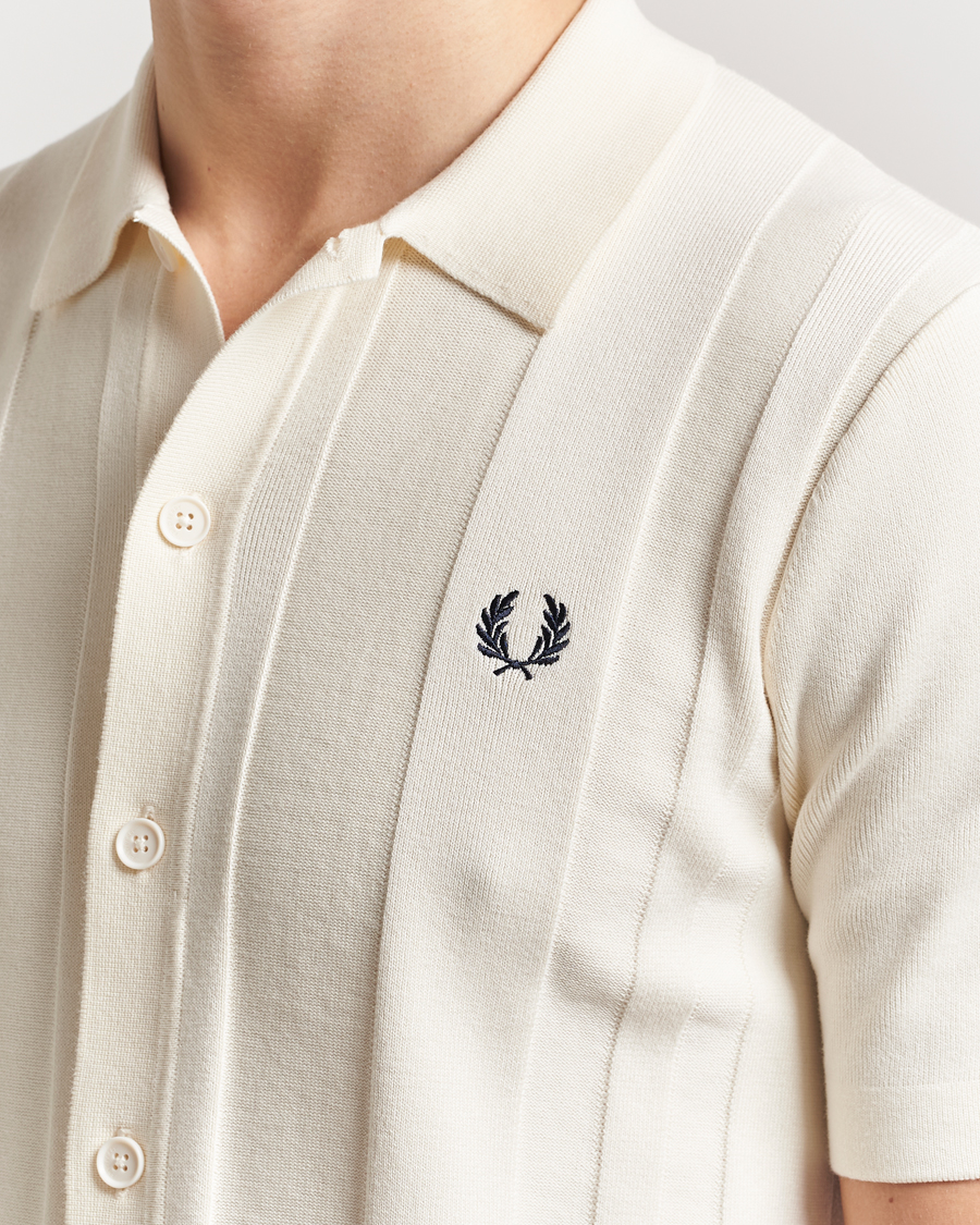 Herr | Skjortor | Fred Perry | Knitted Short Sleeve Shirt Ecru