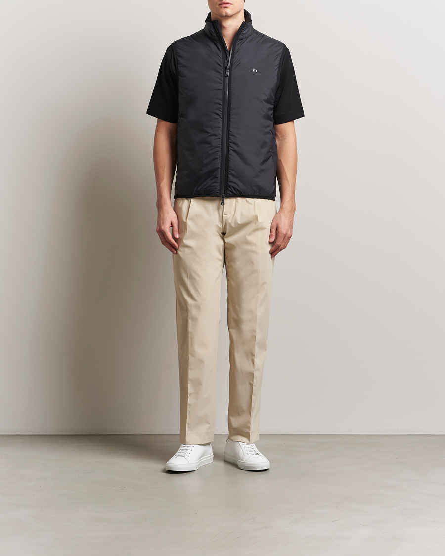 Herr | Tröjor | J.Lindeberg | Dobber Hybrid Vest Black
