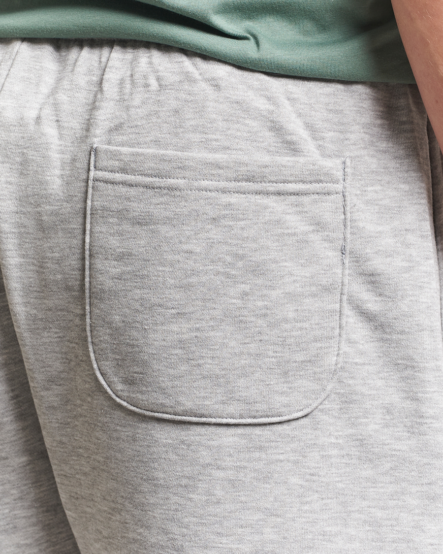 Herr | Shorts | New Balance | Essentials French Terry Shorts Athletic Grey