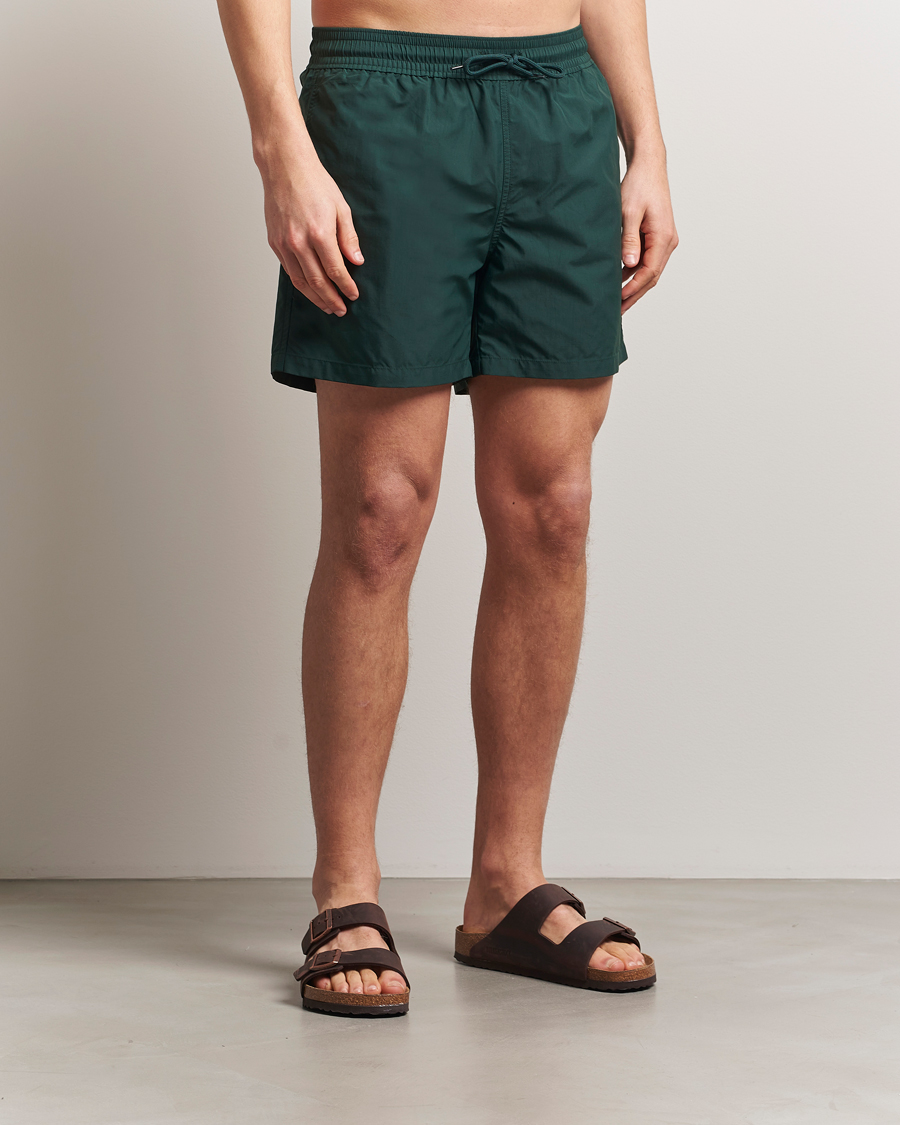 Herr | Badbyxor | Colorful Standard | Classic Organic Swim Shorts Emerald Green