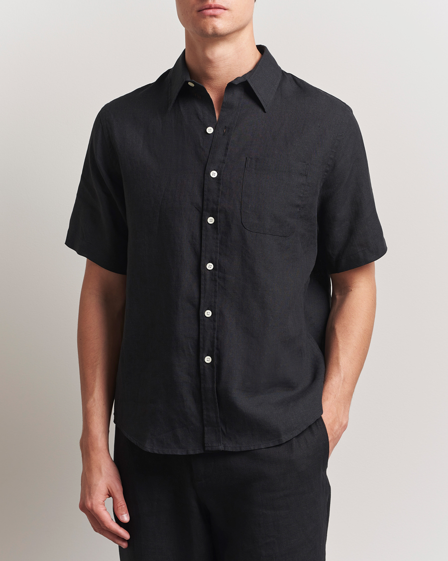 Herr | Skjortor | Colorful Standard | Garment Dyed Linen Short Sleeve Shirt Deep Black