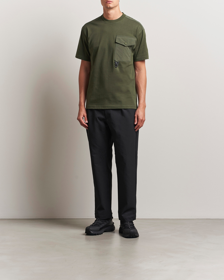 Herr | T-Shirts | Moncler Grenoble | Utility Pocket T-Shirt Military