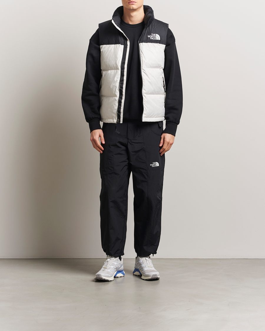 Herr | Västar | The North Face | 1996 Retro Nuptse Vest White Dune/Black