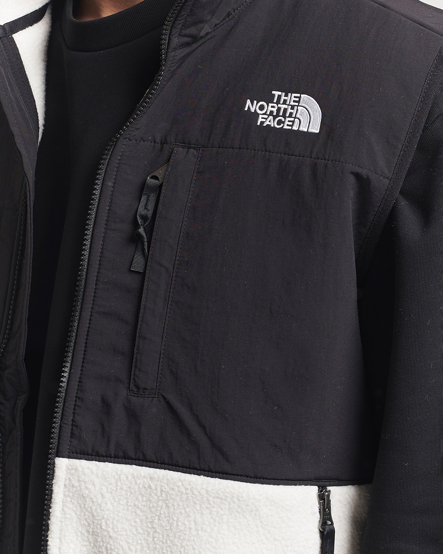Herr | Västar | The North Face | Retro Denali Vest White Dune/Black
