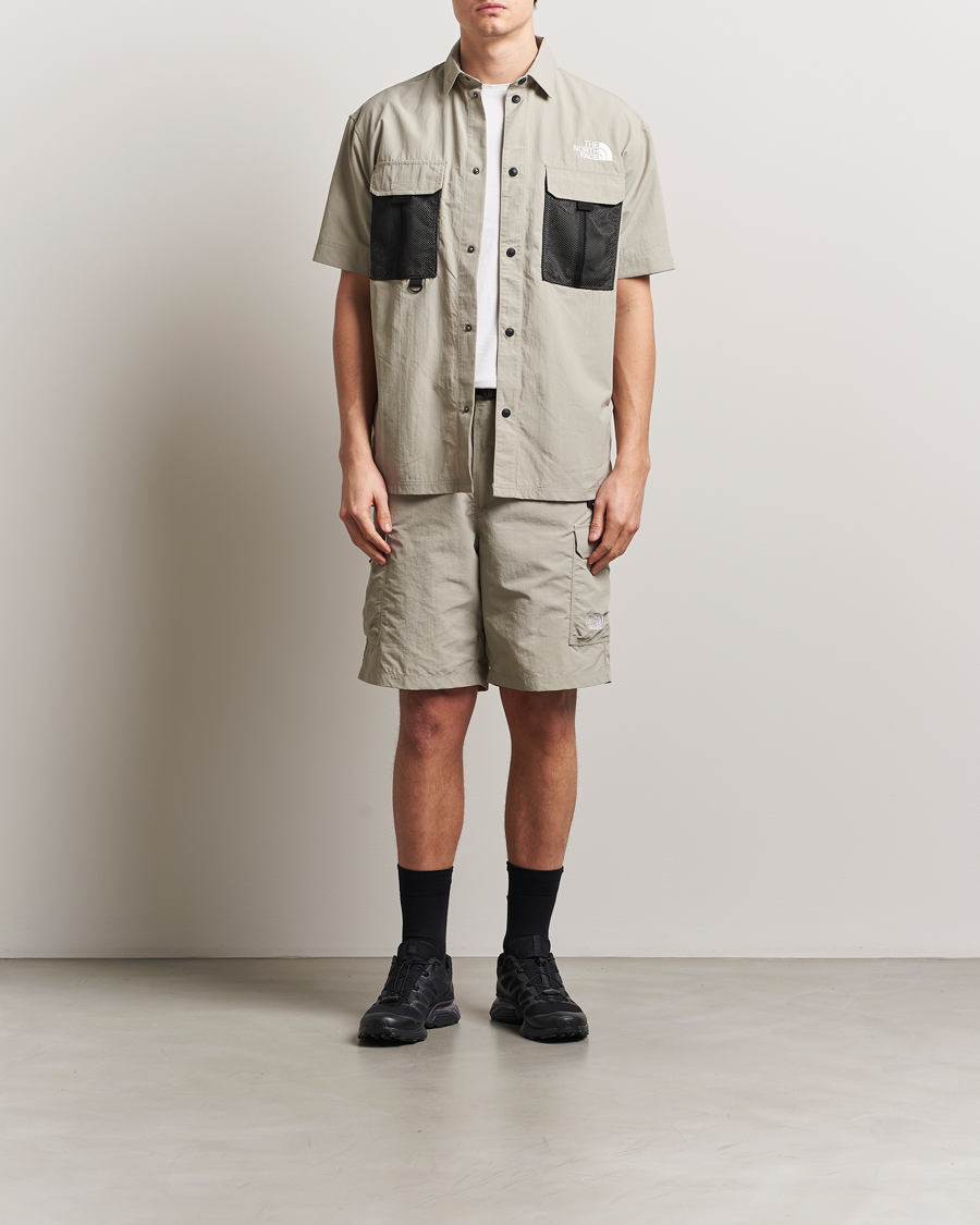 Herr | Shorts | The North Face | NSE Shorts Clay Grey